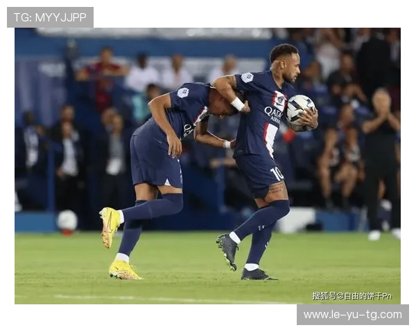 巴黎圣日耳曼内部矛盾加剧,队内关系紧张引发关注 巴黎圣日耳曼内部矛盾加剧,队内关系紧张引发关注