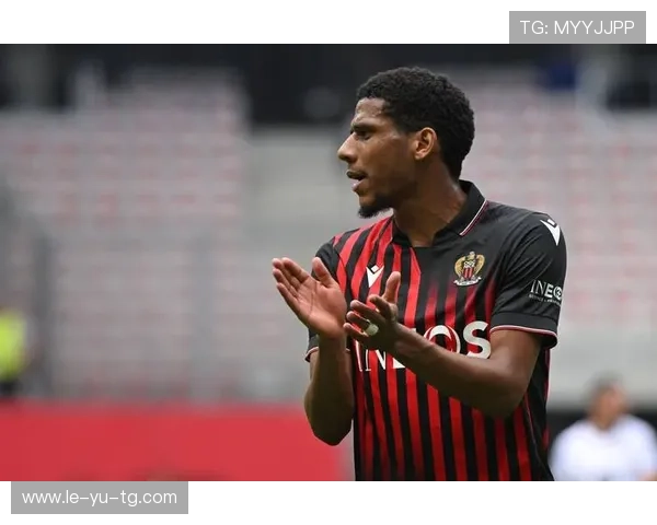 塔普索巴成布基纳法索国家队后防核心，非洲足球崛起在望